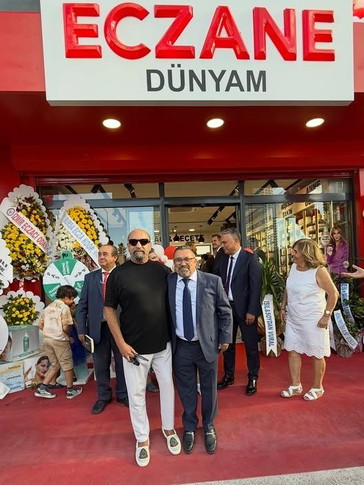 BALTACI VE ÖZDER, ÜMİT UYSAL’I İZMİR’DE YALNIZ BIRAKMADI ESKİ YOL ARKADAŞLARI YILLAR SONRA İZMİR’DE BİR ARAYA GELDİ